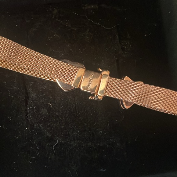 Pandora bracelet new in box with 3 charms - Picture 3 of 3